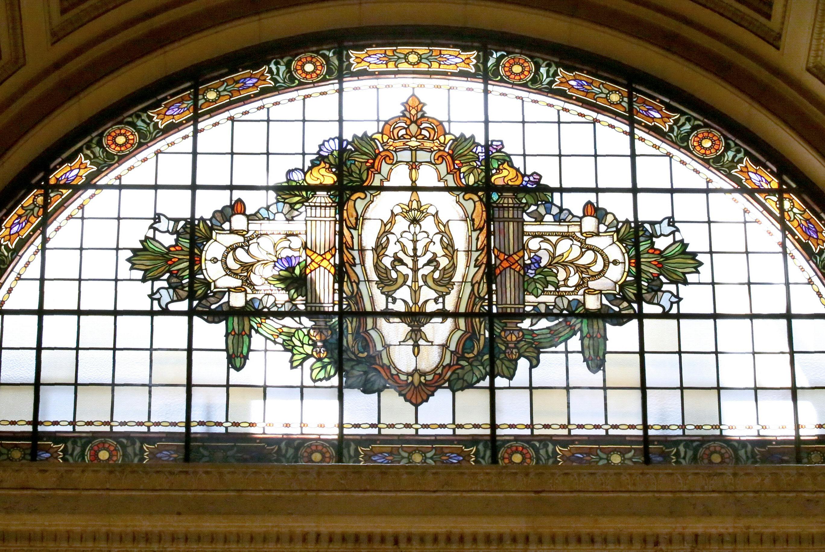 秋きらめくステンドグラス 移ろう表情も魅力の10選 Nikkei Style 秋きらめくステンドグラス 移ろう表情も魅力の10選 Nikkei Style