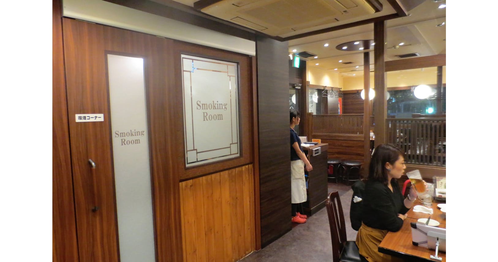 ケンタやデニーズも 全席禁煙 分煙はバイト採れず nikkei style