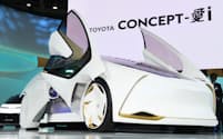 トヨタ自動車のコンセプトEV「トヨタ　コンセプト愛i」（10月、東京都江東区の東京ビッグサイト）

