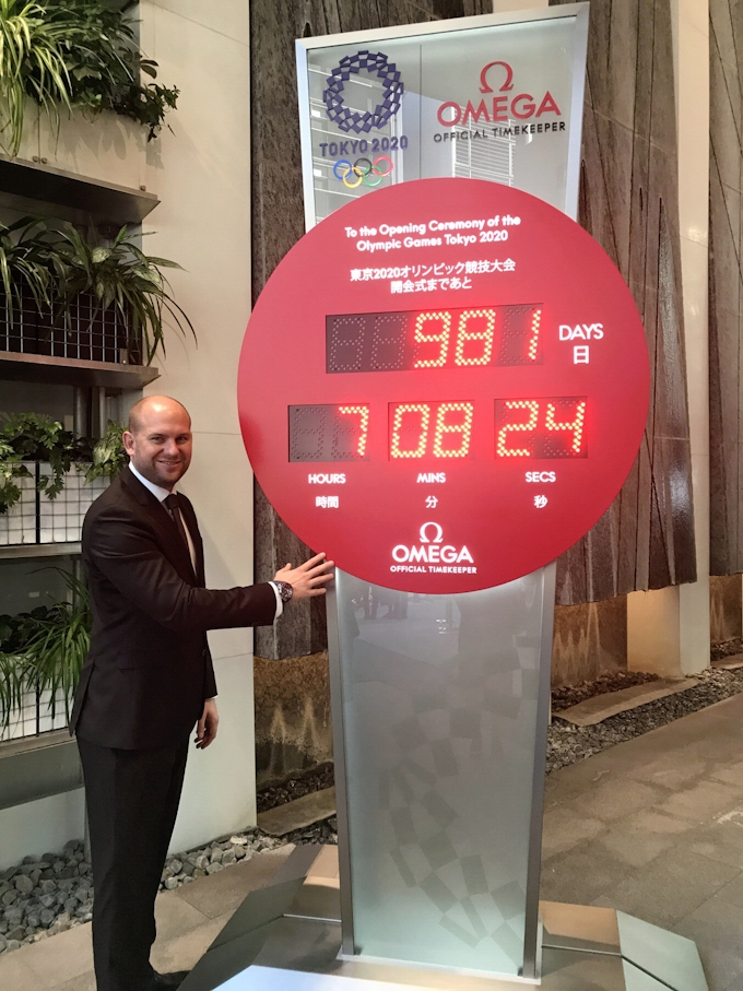 オメガ 東京五輪へ刻む 銀座にカウントダウン時計設置 日本経済新聞