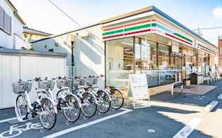 21日からソフトバンクと組んで店舗をシェア自転車の拠点にする（さいたま市内の店舗）