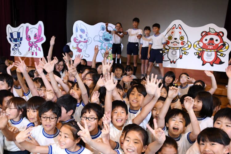 マスコット選びは任せて 小学生の1票が五輪に熱気 Nikkei Style マスコット選びは任せて 小学生の1票が五輪に熱気 Nikkei Style