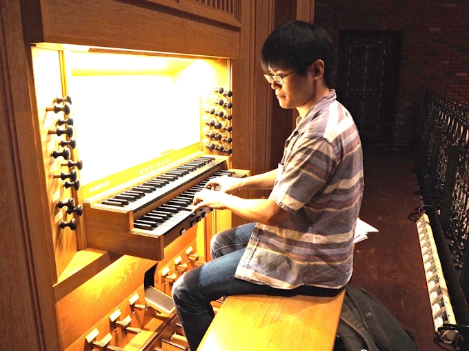 パイプオルガン 響き浸透 公演盛ん 若手奏者が台頭 もっと関西 日本経済新聞