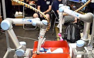ロボットが荷物の仕分けを競うアマゾンロボチャレンジ