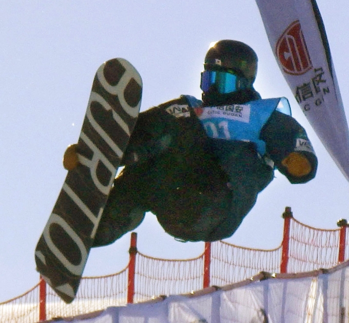 日本勢 8人全員が決勝進出 スノボw杯ハーフパイプ 日本経済新聞