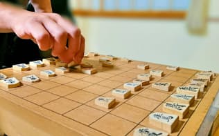 プロ棋士が技を伝授する（写真はイメージ）
