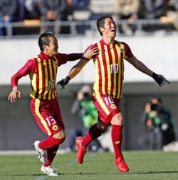 長崎総科大付 青森山田破る 全国高校サッカー 写真 共同 日本経済新聞 長崎総科大付 青森山田破る 全国高校サッカー 写真 共同 日本経済新聞