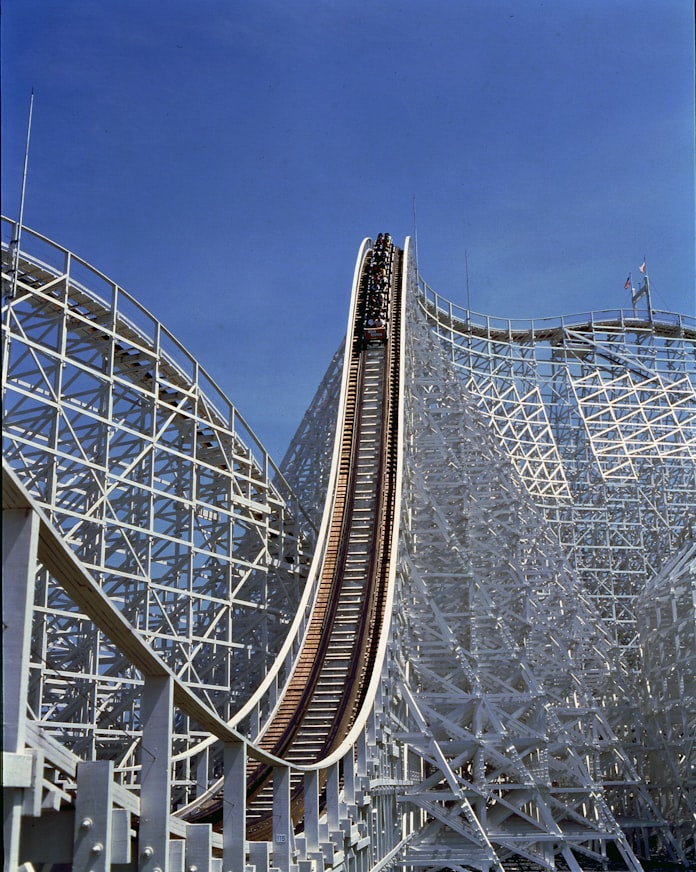 ナガシマの木製コースター 1月28日で終了 日本経済新聞 ナガシマの木製コースター 1月28日で終了 日本経済新聞