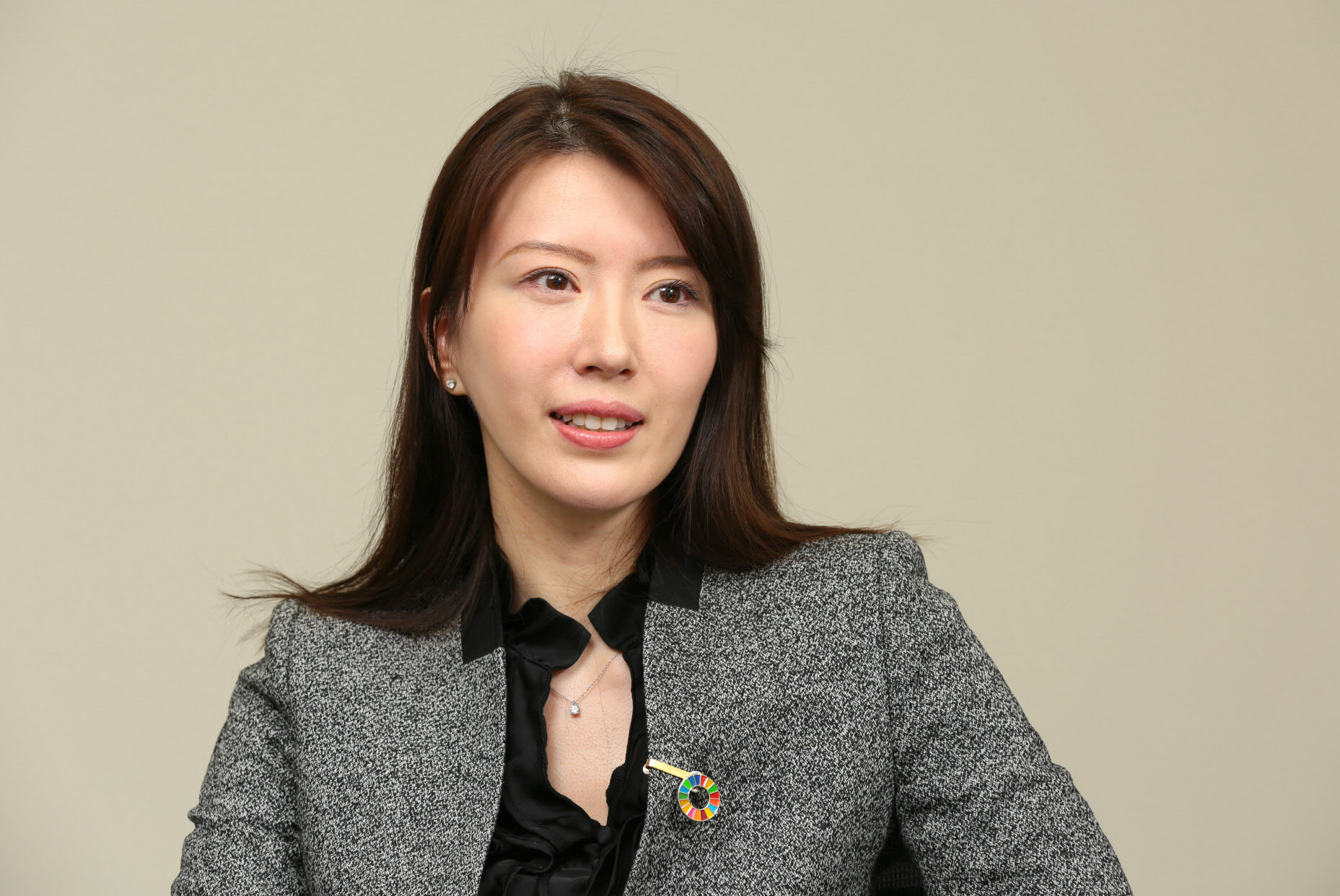 西村満 娘