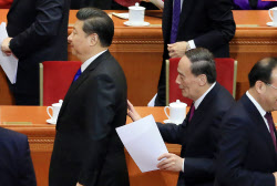 不死身の王岐山氏 2度の復活前に大捕物 日本経済新聞 不死身の王岐山氏 2度の復活前に大捕物 日本経済新聞