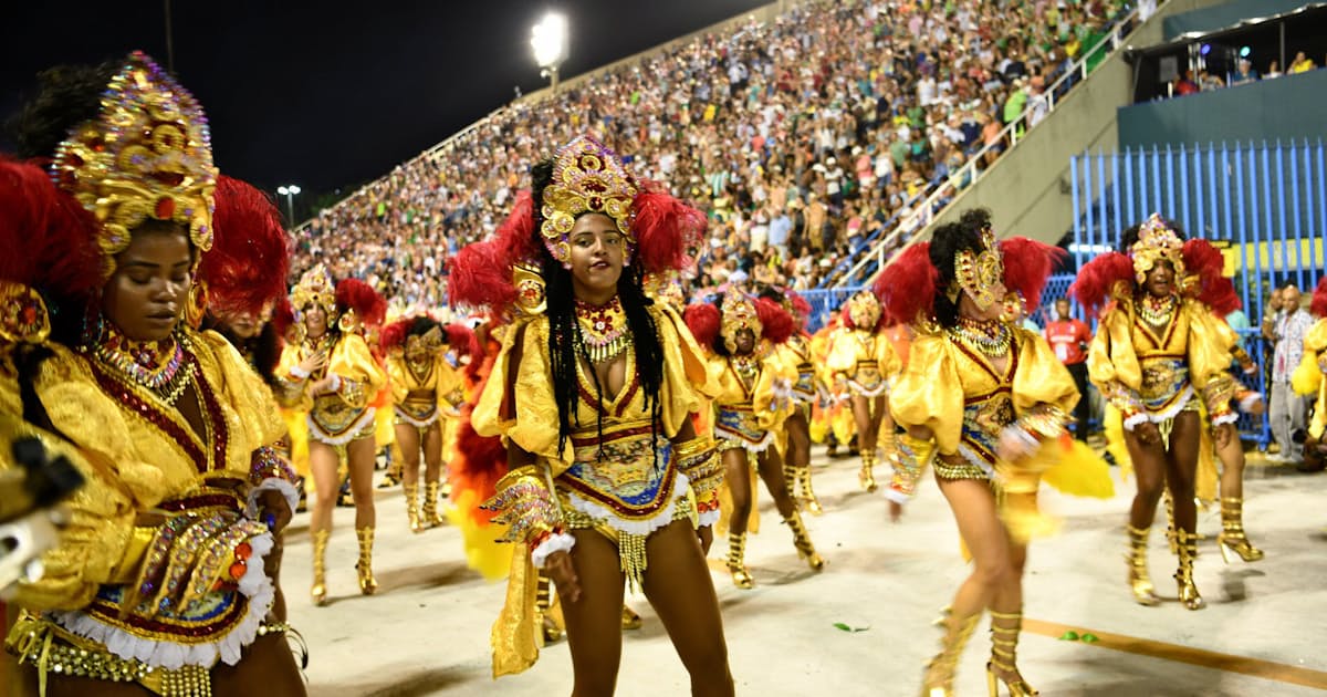 リオのカーニバル最高潮 観光客 最多の150万人 日本経済新聞 リオのカーニバル最高潮 観光客 最多の150万人 日本経済新聞