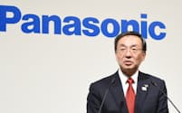 トヨタとの提携を発表するパナソニックの津賀一宏社長（2017年12月、東京都港区）