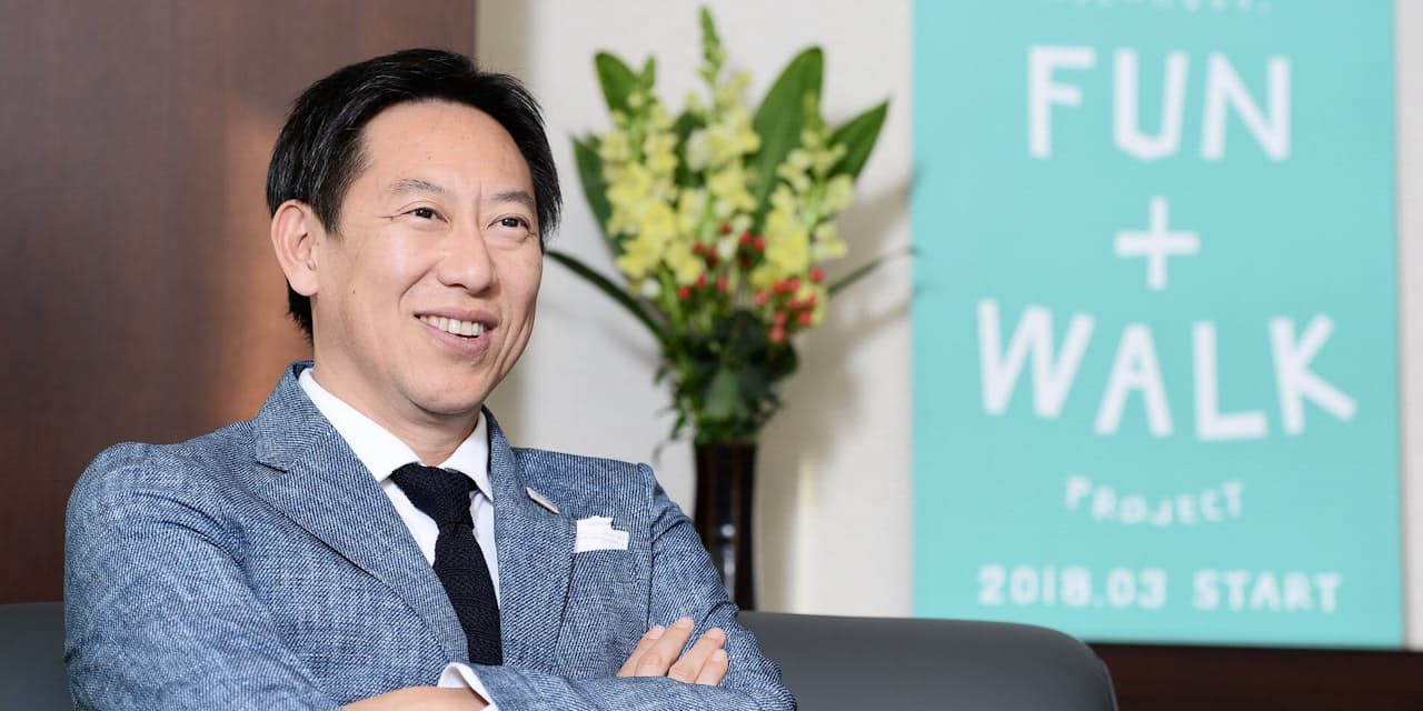 ダサい の声は承知の上 スニーカー通勤のススメ Nikkei Style ダサい の声は承知の上 スニーカー通勤のススメ Nikkei Style