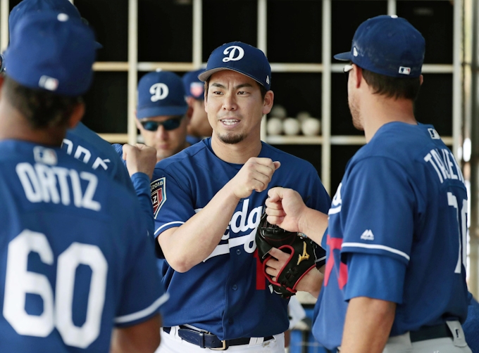ドジャース前田 練習試合で3失点 イチローは全体練習休む 日本経済新聞