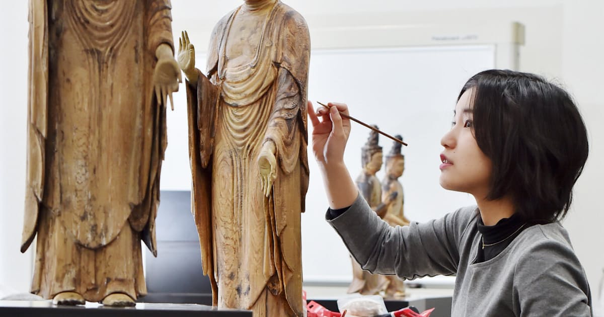 仏像レプリカ 年輪も精緻に 和歌山大 キャンパス新景 日本経済新聞