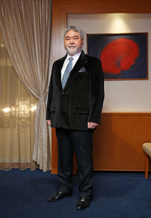 リーダーが語る 仕事の装い オテル ドゥ ミクニ オーナーシェフ 三国清三氏 Nikkei Style リーダーが語る 仕事の装い オテル ドゥ ミクニ オーナーシェフ 三国清三氏 Nikkei Style