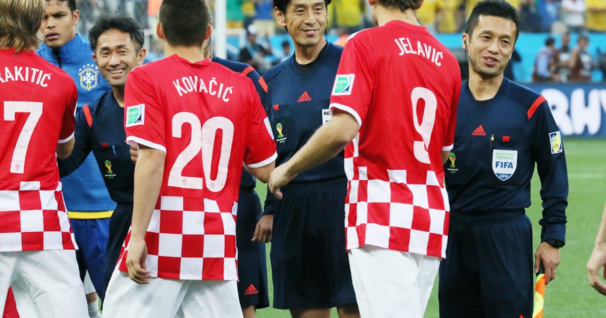 日本人審判 W杯で存在感 代表チームしのぐ活躍 日本経済新聞 日本人審判 W杯で存在感 代表チームしのぐ活躍 日本経済新聞
