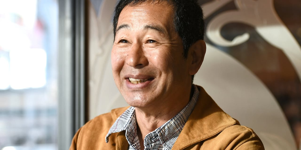 レースチーム監督 土屋圭市さん 褒めぬ父は反面教師 Nikkei Style レースチーム監督 土屋圭市さん 褒めぬ父は反面教師 Nikkei Style