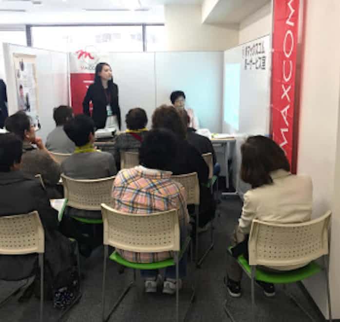 60歳以上求む 札幌で合同企業説明会 求人誌が初開催 日本経済新聞