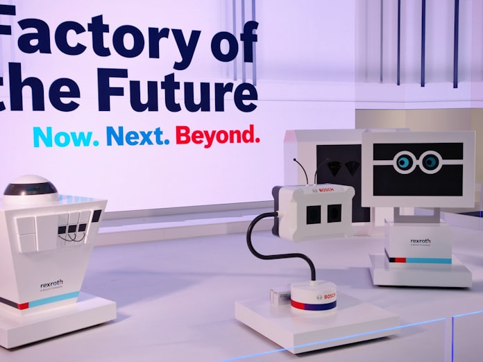 Iot ロボで効率生産 独で見本市 最新技術を披露 日本経済新聞 Iot ロボで効率生産 独で見本市 最新技術を披露 日本経済新聞