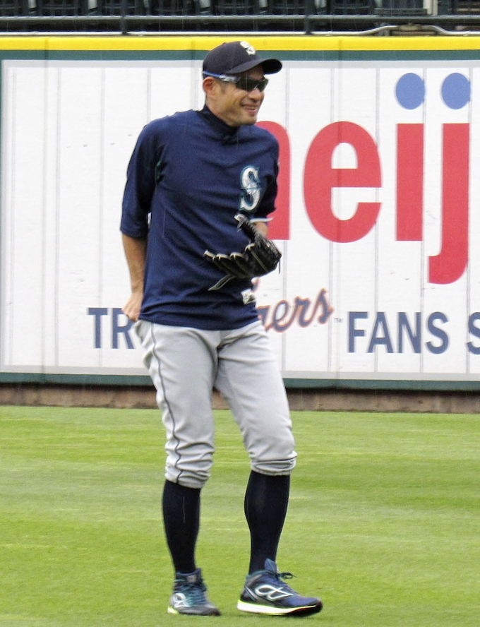 イチロー コーチでのベンチ入り13日に持ち越し 日本経済新聞