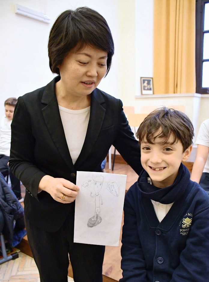 世界に響くバチカンの歌 少年合唱団を邦人女性指導 日本経済新聞 世界に響くバチカンの歌 少年合唱団を邦人女性指導 日本経済新聞
