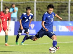 サッカーu21代表 競り勝ち1勝1敗に トゥーロン国際大会 写真 ゲッティ共同 日本経済新聞