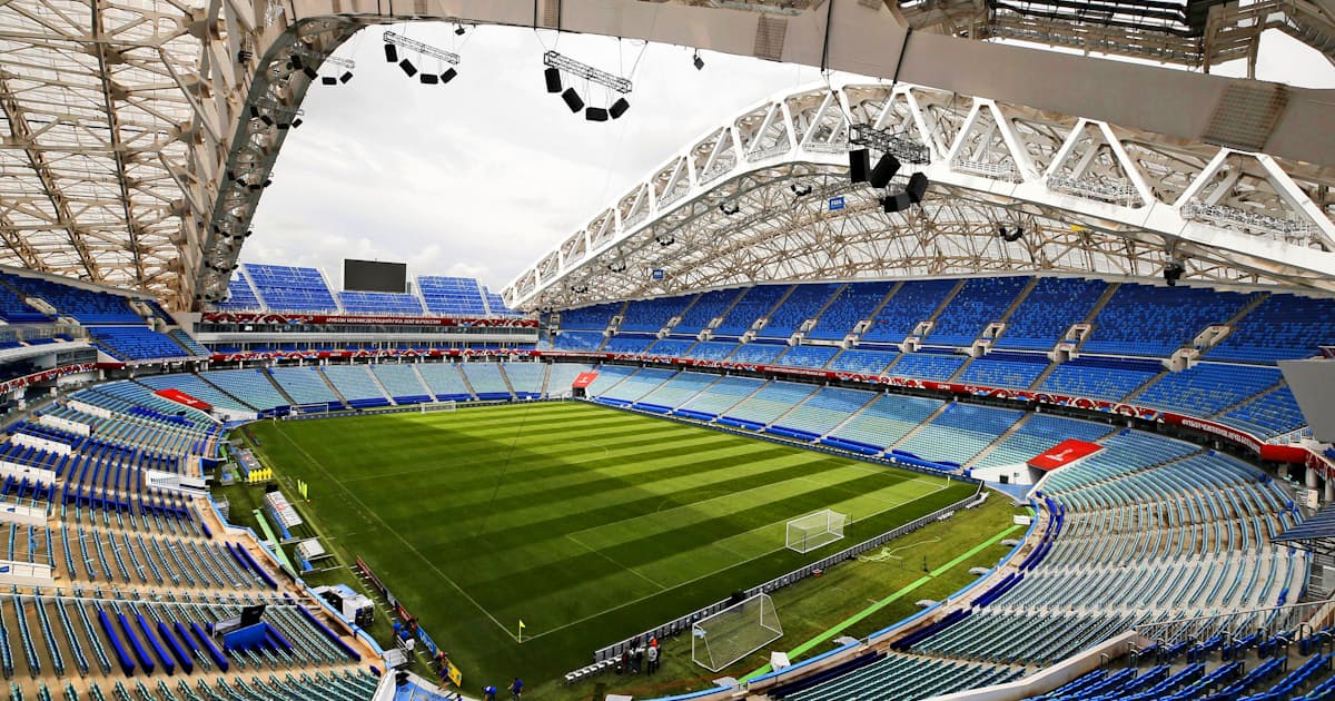 W杯熱戦の舞台 スタジアムを巡る 日本経済新聞 W杯熱戦の舞台 スタジアムを巡る 日本経済新聞