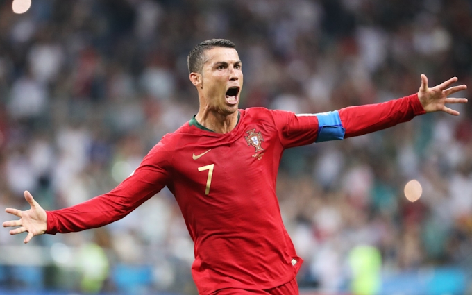 ポルトガル スペインと分け ロナルドがハットトリック 日本経済新聞