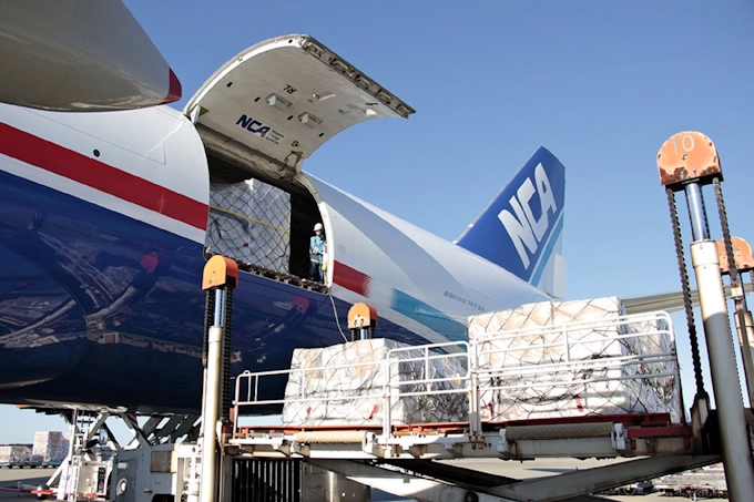 日本貨物航空が全便停止 貨物事業者に懸念広がる 日本経済新聞