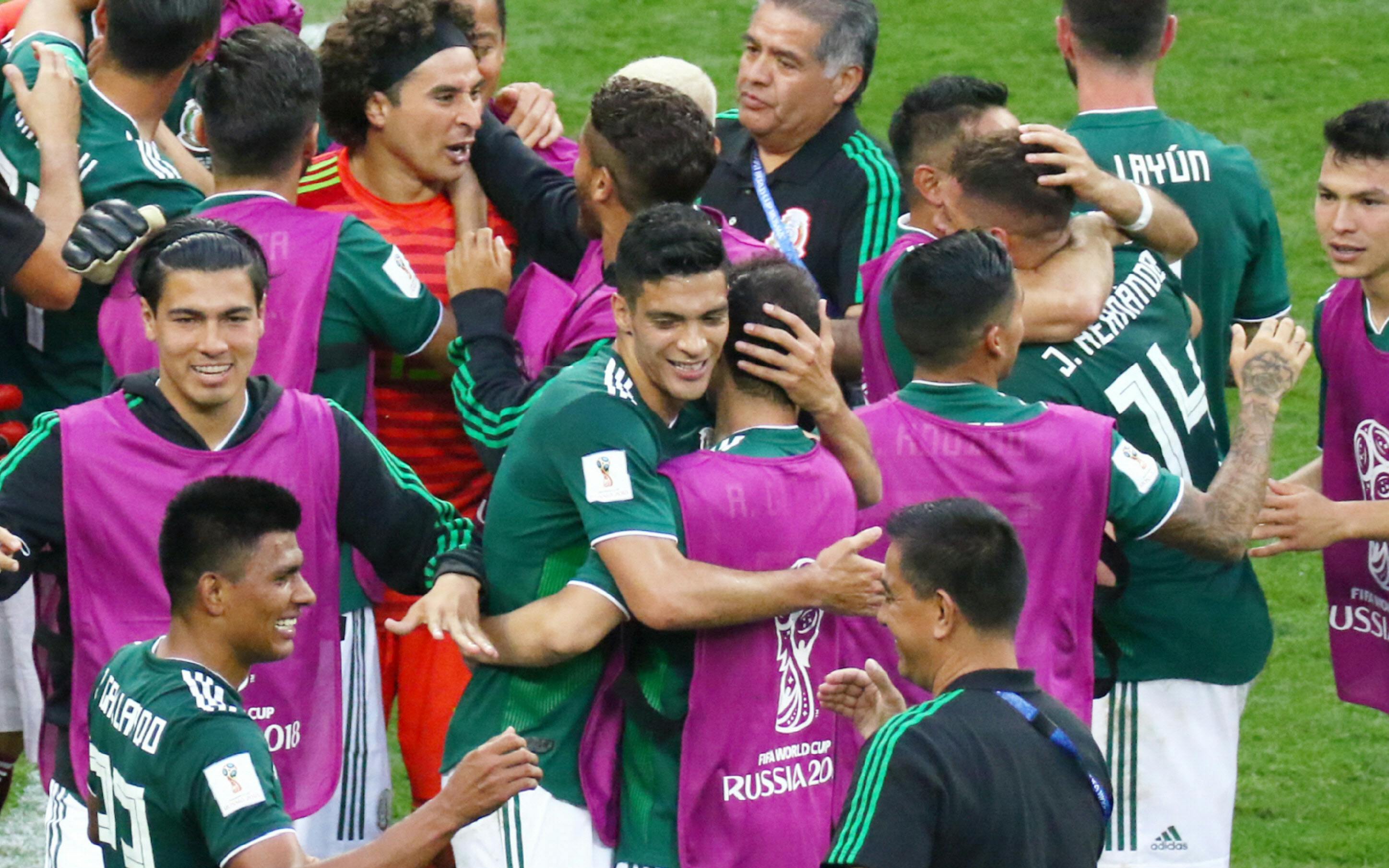 メキシコ 連覇目指すドイツ破る 写真 日本経済新聞 メキシコ 連覇目指すドイツ破る 写真 日本経済新聞