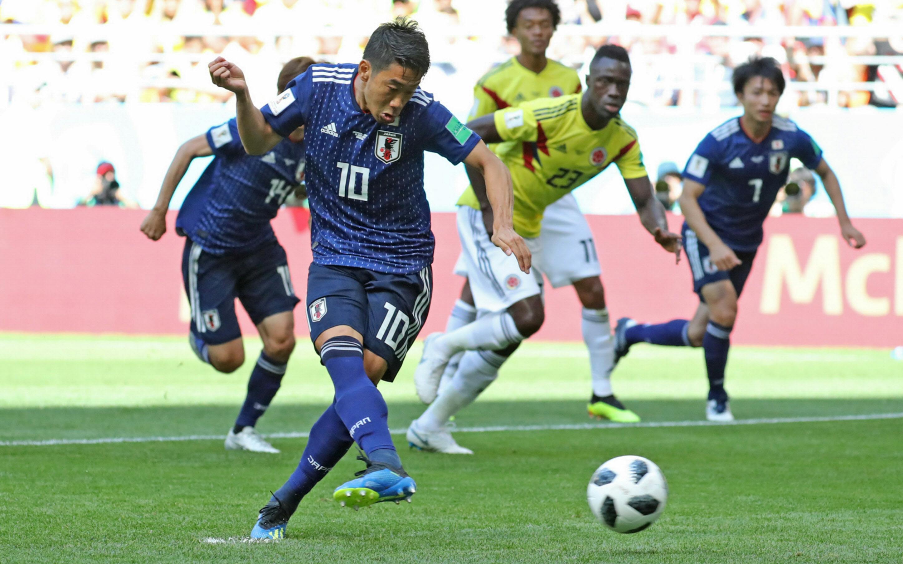 日本が先制点 コロンビア戦前半ハイライト 写真 日本経済新聞