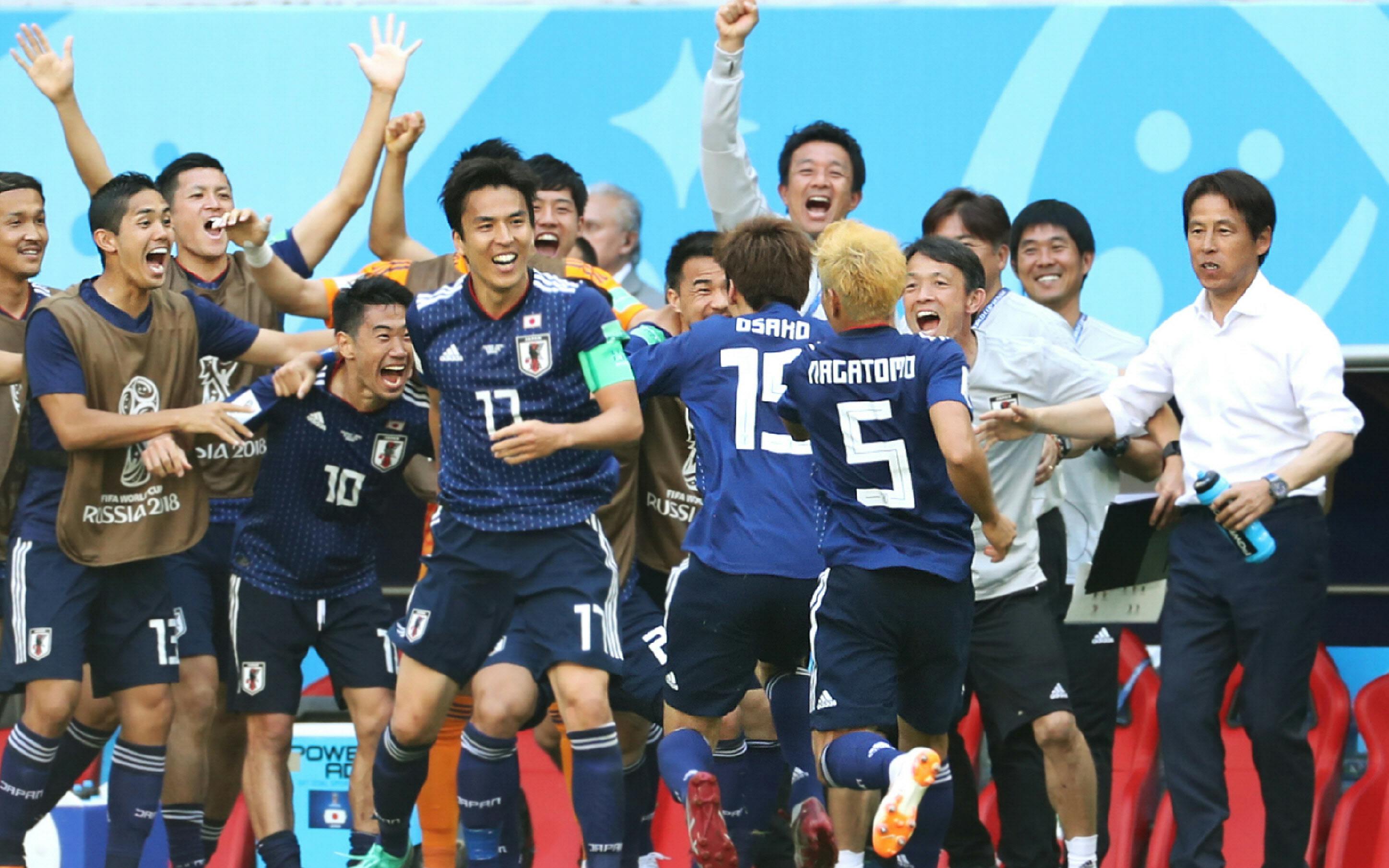 日本が大勝利 初戦でコロンビア下す 写真 日本経済新聞 日本が大勝利 初戦でコロンビア下す 写真 日本経済新聞