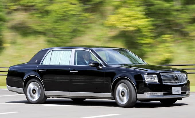 トヨタ センチュリーを全面改良 匠の技の伝承狙う 日本経済新聞