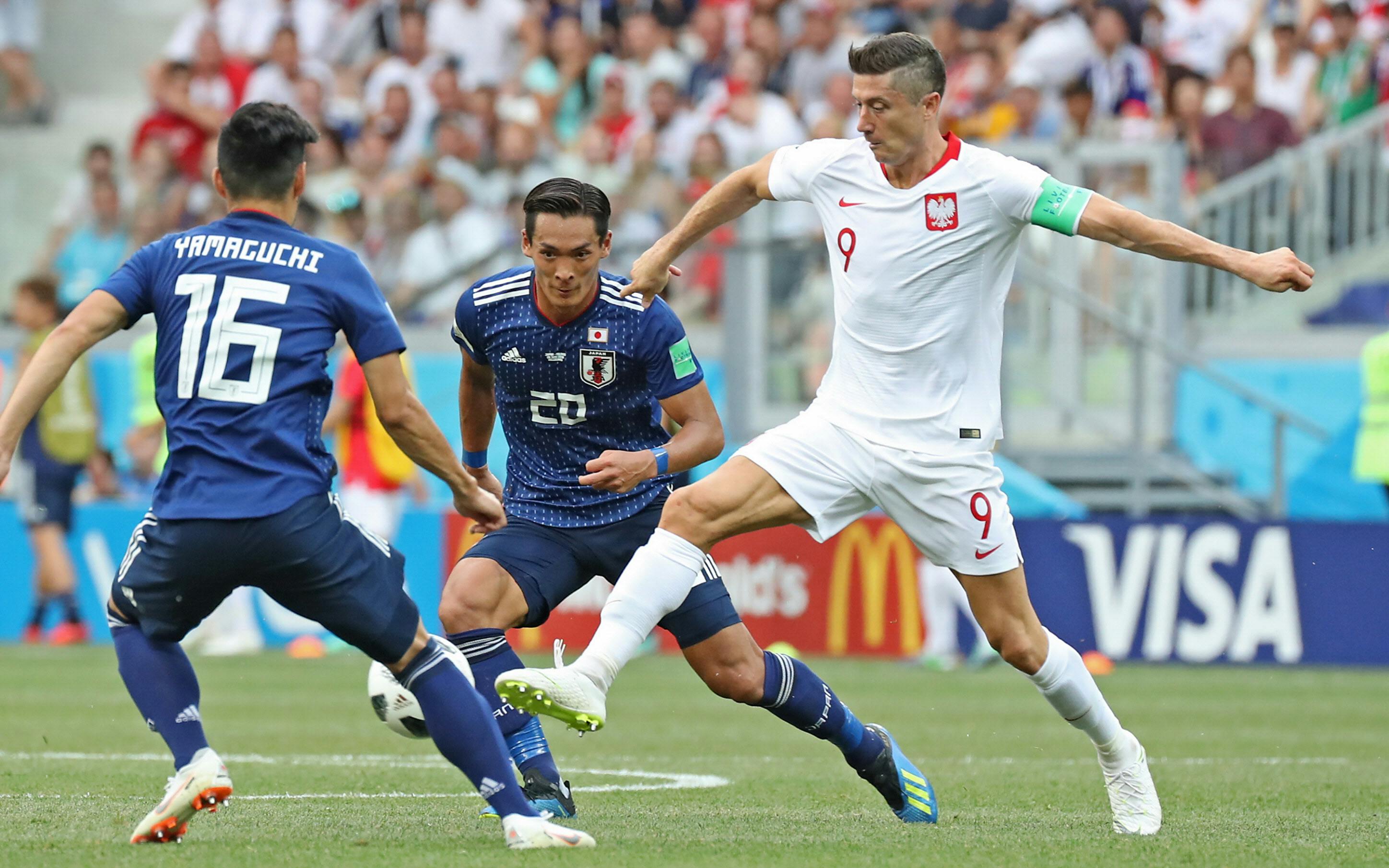 日本 決勝トーナメント進出 ポーランドには敗れる 写真 日本経済新聞