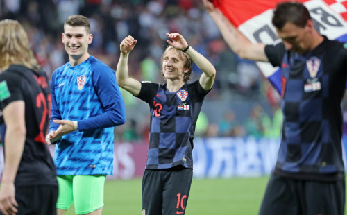 モドリッチ クロアチア初優勝へ全ての鍵 日本経済新聞