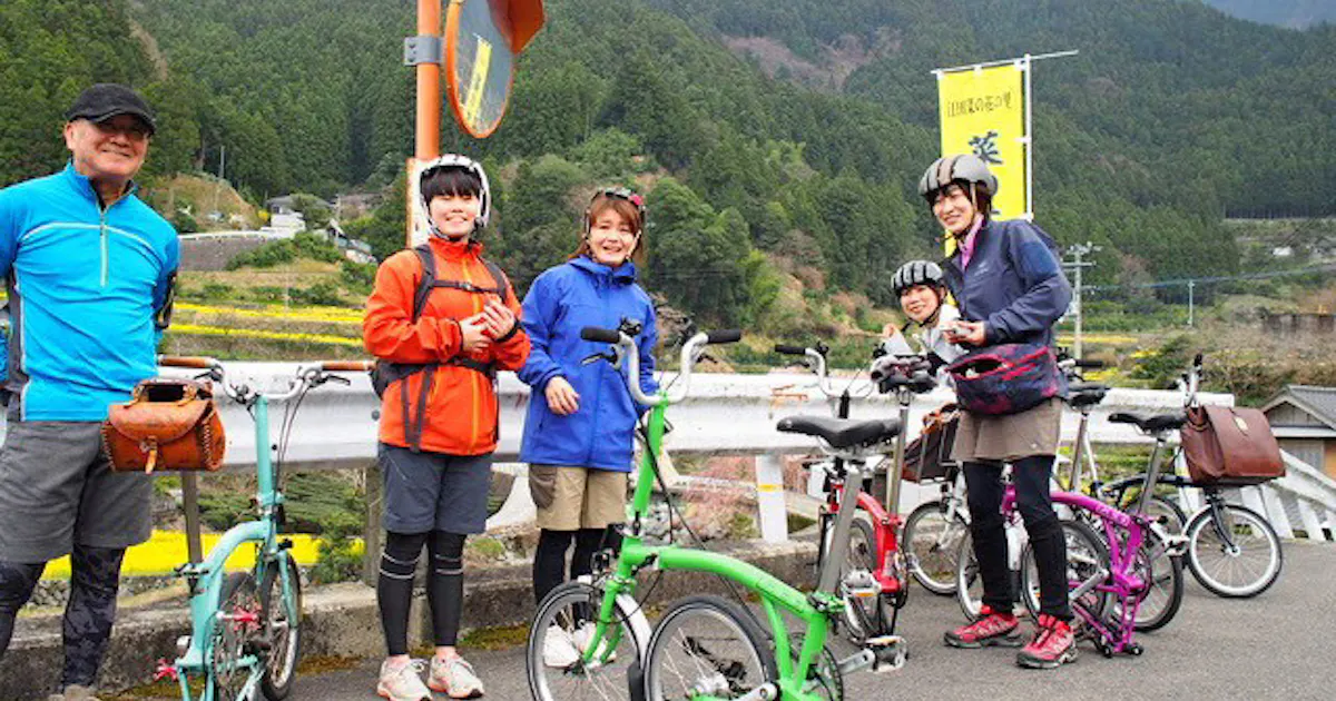 高級自転車レンタルに地域ガイド並走ツアー インバウンド需要狙う 日本経済新聞