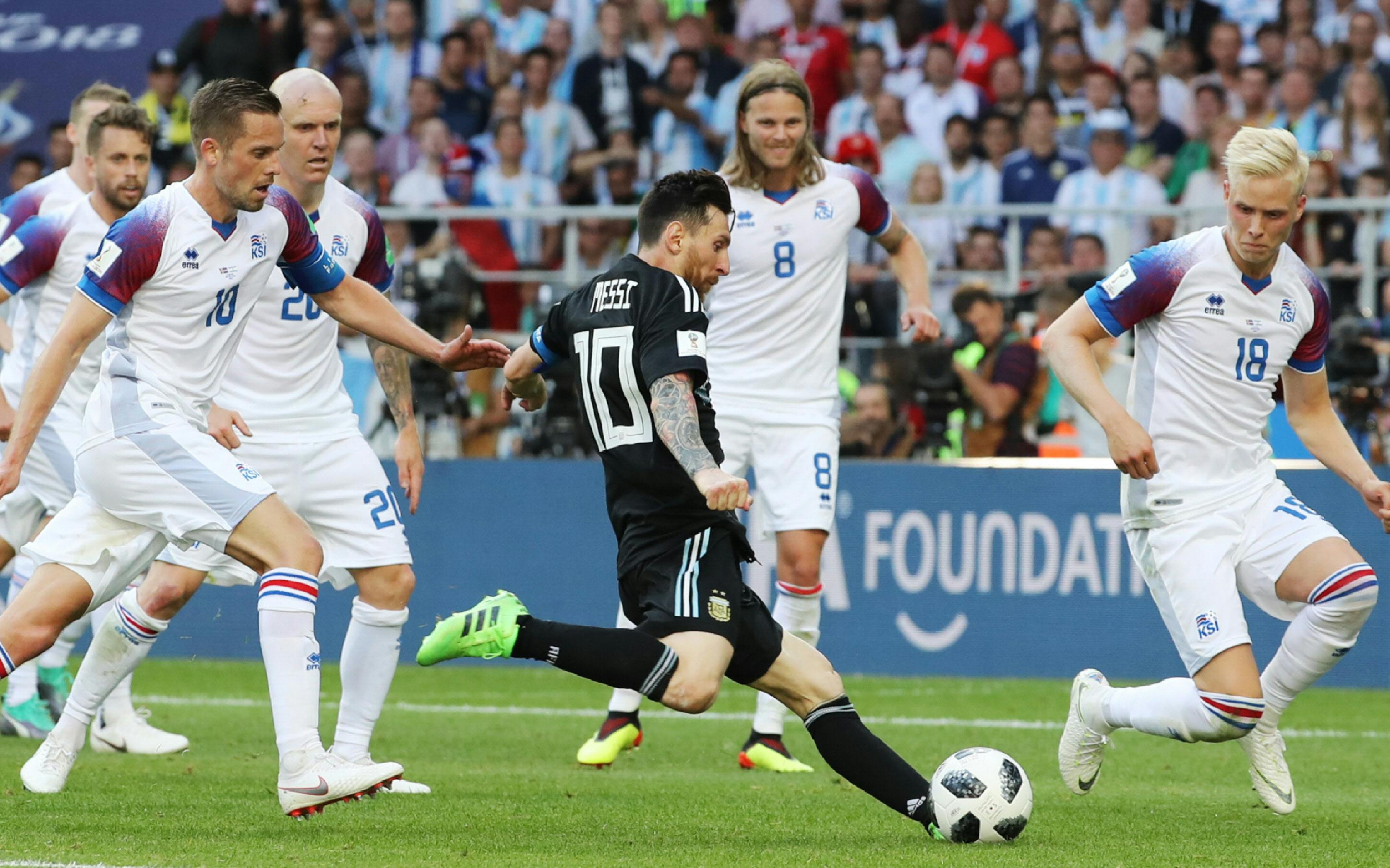 写真で振り返るw杯名場面 エムバペ ロナルド躍動 写真 日本経済新聞 写真で振り返るw杯名場面 エムバペ ロナルド躍動 写真 日本経済新聞