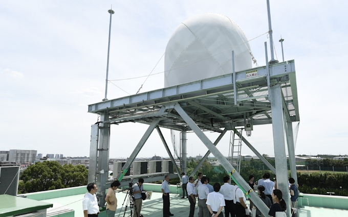 ゲリラ豪雨を30分前に予測 新型の気象レーダーが稼働 日本経済新聞