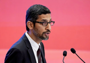 グーグルのスンダー・ピチャイCEO=ロイター グーグルのスンダー・ピチャイCEO=ロイター