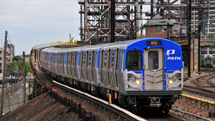 北米では連戦連勝 川重の鉄道車両が存在感 日本経済新聞