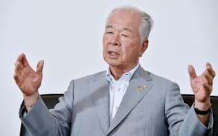 晩年の石橋オーナーに、10兆円企業への発展を誓った樋口武男会長