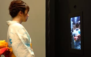 ガラス 実は透明液晶ディスプレー Jdiに救世主か 日本経済新聞 ガラス 実は透明液晶ディスプレー Jdiに救世主か 日本経済新聞