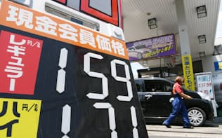 レギュラーガソリンが1リットル160円に迫る給油所も（東京都内のスタンド）
