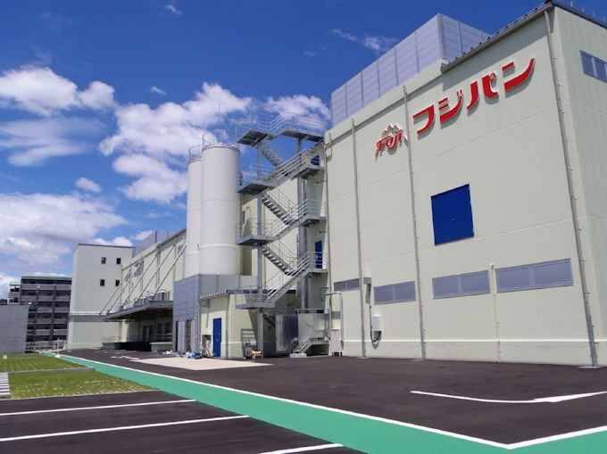 フジパン 岡山の工場の生産能力2割増 45億円投資 日本経済新聞