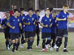 サッカーu21代表が初練習 アジア大会 14日ネパール戦 日本経済新聞