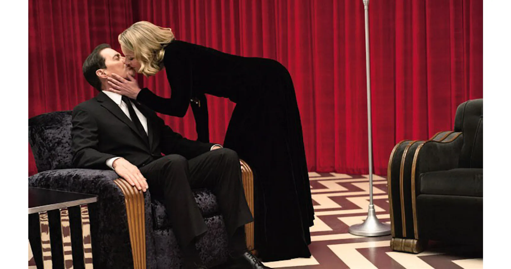 ツイン ピークス 続編 25年後の世界を深読み Nikkei Style ツイン ピークス 続編 25年後の世界を深読み Nikkei Style