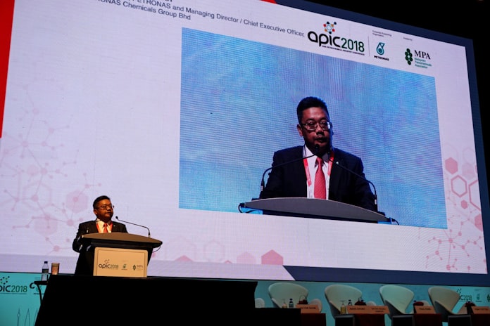 アジア石化会議開幕 海洋プラ問題など議論 日本経済新聞