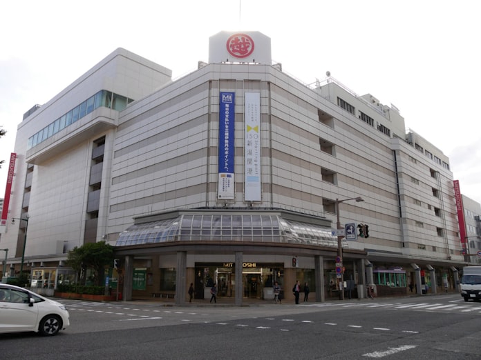 新潟三越 年に閉店へ 古町衰退が加速 日本経済新聞 新潟三越 年に閉店へ 古町衰退が加速 日本経済新聞