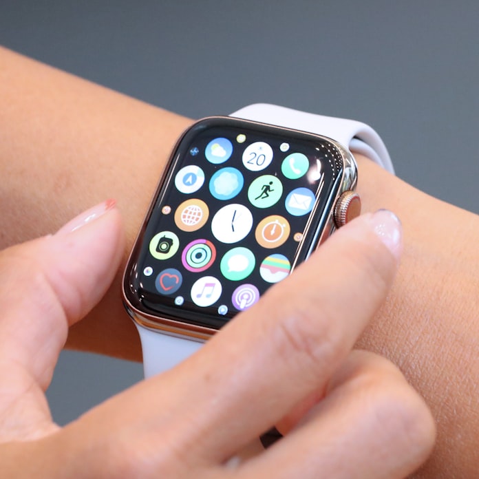 Apple Watch アプリ不具合 盗聴懸念で一時停止 日本経済新聞 Apple Watch アプリ不具合 盗聴懸念で一時停止 日本経済新聞